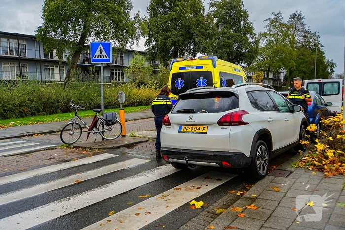 Fietser gewond bij aanrijding met personenauto