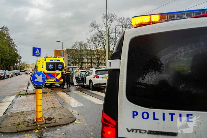 Fietser gewond bij aanrijding met personenauto