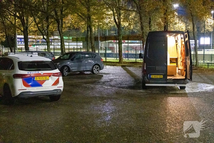 Vuurwapen gezien bij botsingen op parkeerterrein