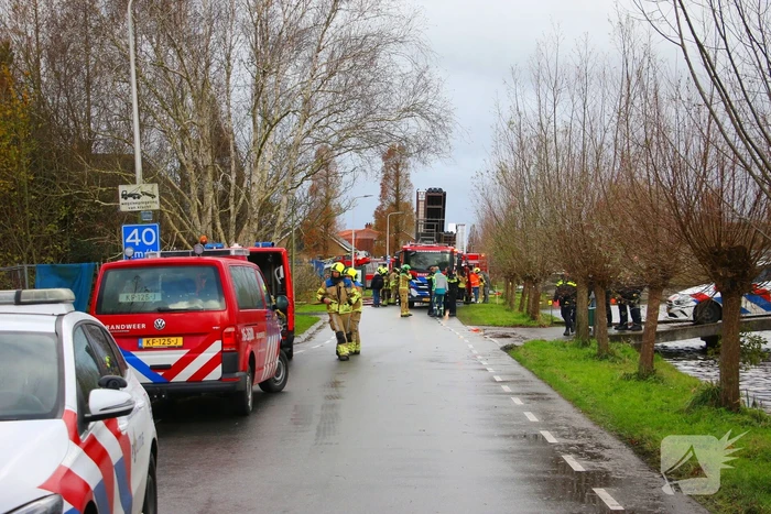 Brandweer groots ingezet voor uitslaande brand in kwekerij