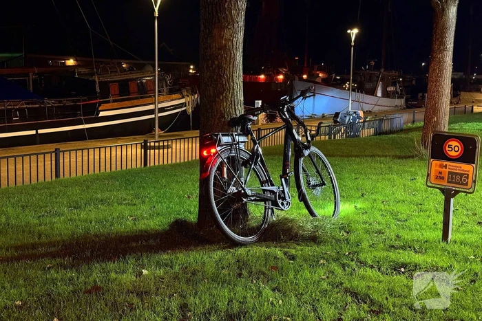 Fietser gaat hard onderuit en raakt gewond