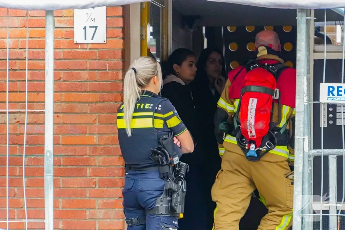 Brandweer onderzoekt benzine lucht en treft lekkende scooter aan