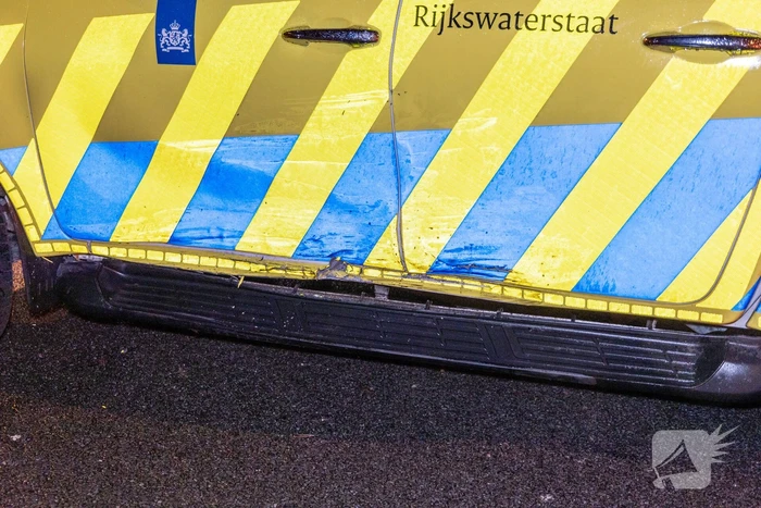 Ongeval met voertuig Rijkswaterstaat tijdens afsluiten