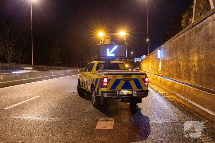 Ongeval met voertuig Rijkswaterstaat tijdens afsluiten