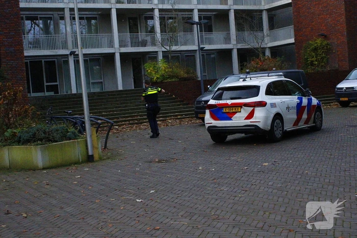 Politie doet onderzoek naar aangetroffen overleden persoon