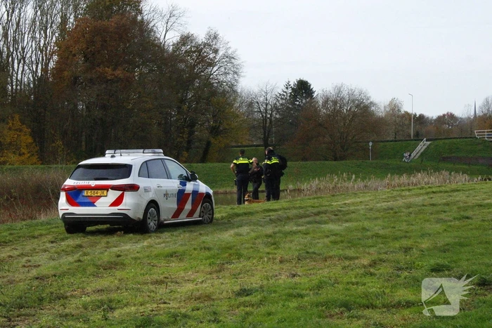 Politie doet onderzoek naar aangetroffen overleden persoon