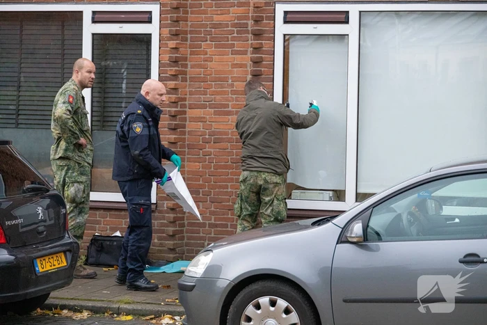 Explosief afgegaan bij woning Explosieven Opruimingsdienst Defensie aanwezig