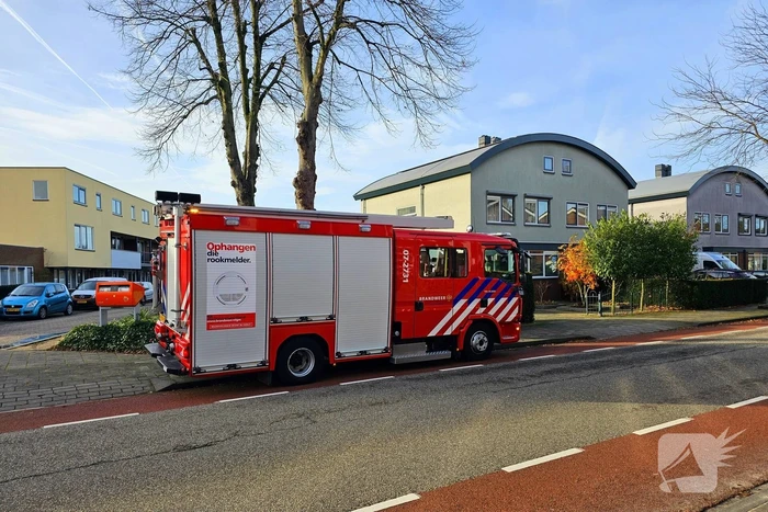 Keuken zwartgeblakerd na vlam in de pan
