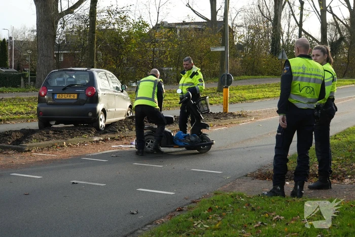 Scootmobiel bestuurder gewond bij ongeval met auto