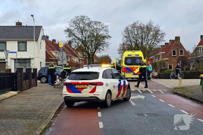 Fietsster gewond bij botsing met auto