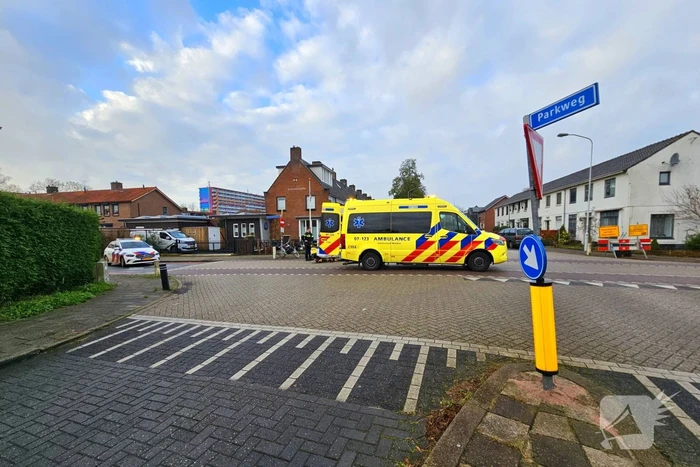 Fietsster gewond bij botsing met auto