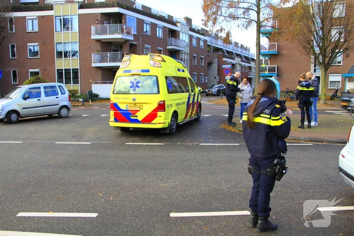 Fietser gewond bij aanrijding op kruispunt