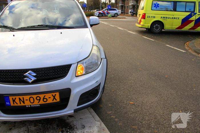 Fietser gewond bij aanrijding op kruispunt