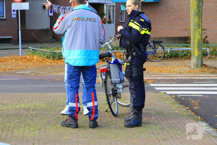 Fietser gewond bij aanrijding op kruispunt