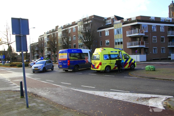 Fietser gewond bij aanrijding op kruispunt