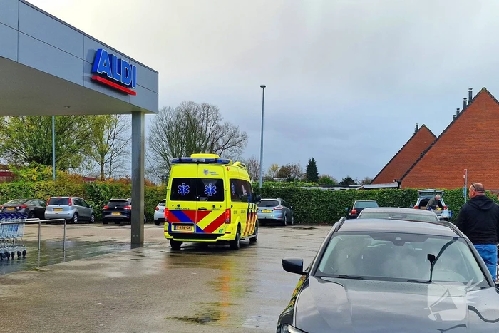 Scootmobieler in botsing met automobilist