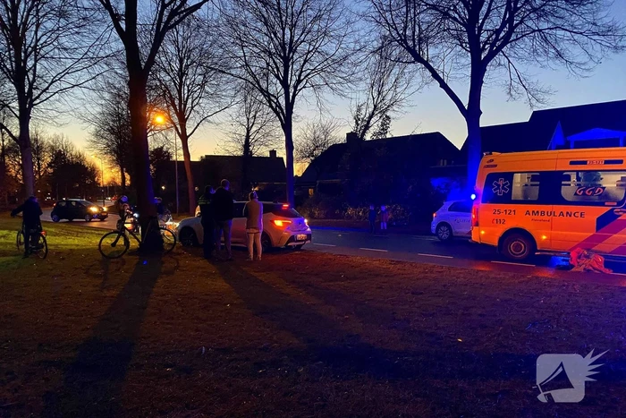 Fietser ernstig gewond bij botsing met auto