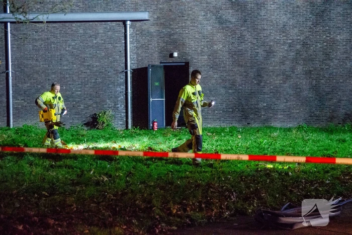 Supermarkt ontruimd en vol rook door brand