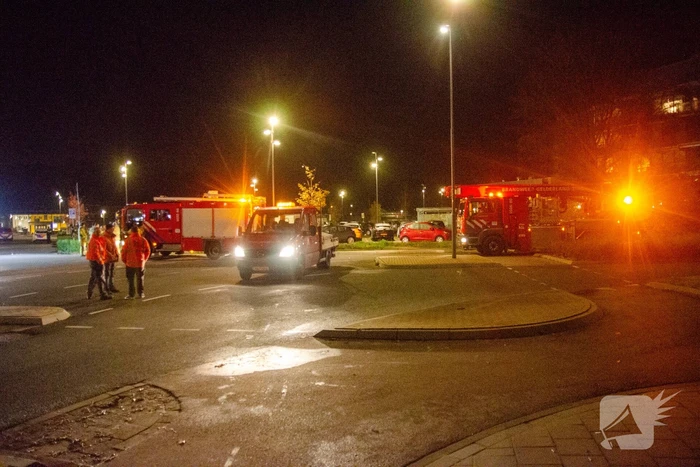 Supermarkt ontruimd en vol rook door brand