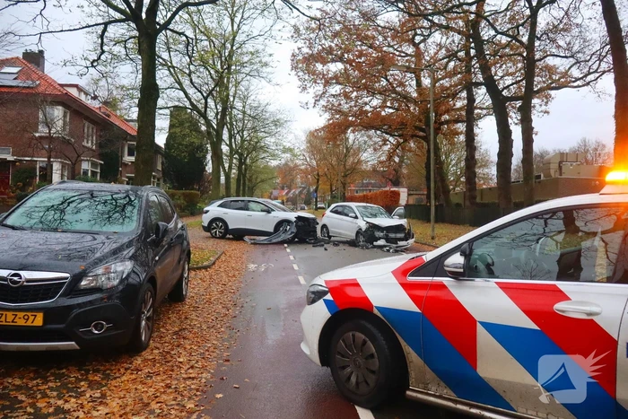 Flinke schade bij ongeval op kruising