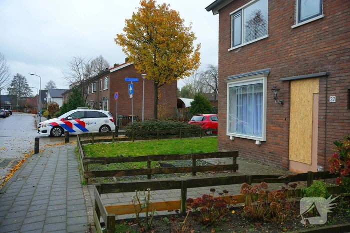 Nachtelijke explosie in woonhuis zorgt voor flinke schade