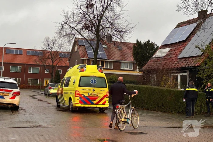 Twee fietsers botsen op elkaar