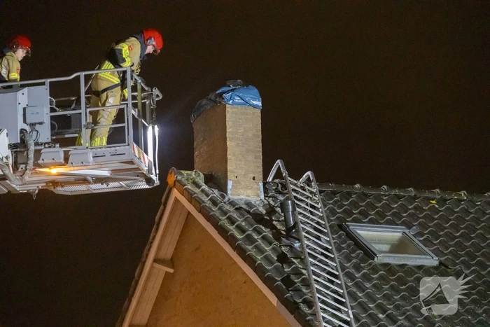 Ladder vormt gevaar tijdens storm Conall