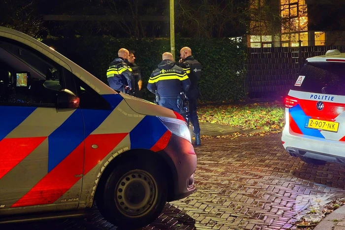 Zoektocht naar verdachte na overval melding