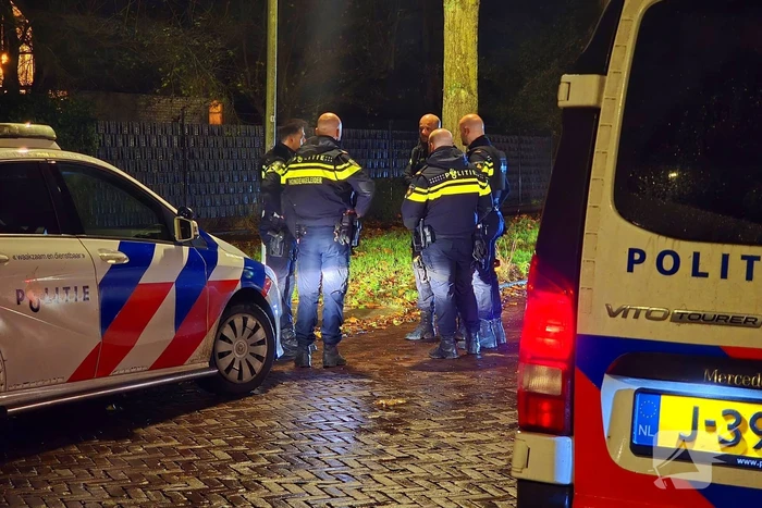 Zoektocht naar verdachte na overval melding