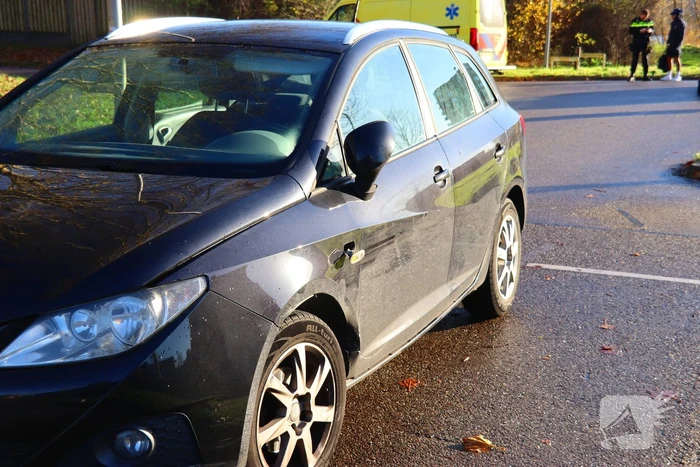 Fietser en automobilist met elkaar in botsing