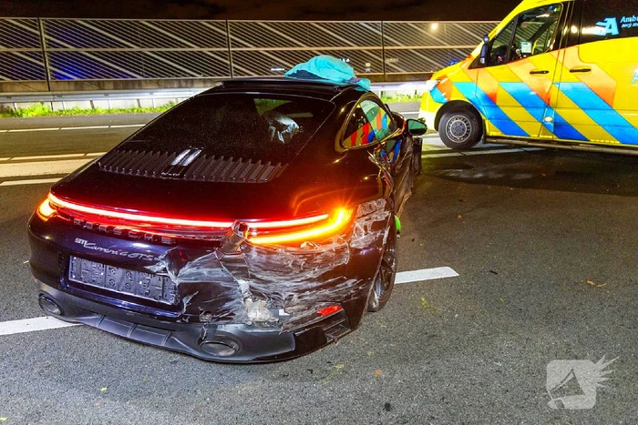 Peperdure bolide met prijskaart van 220 000 crasht