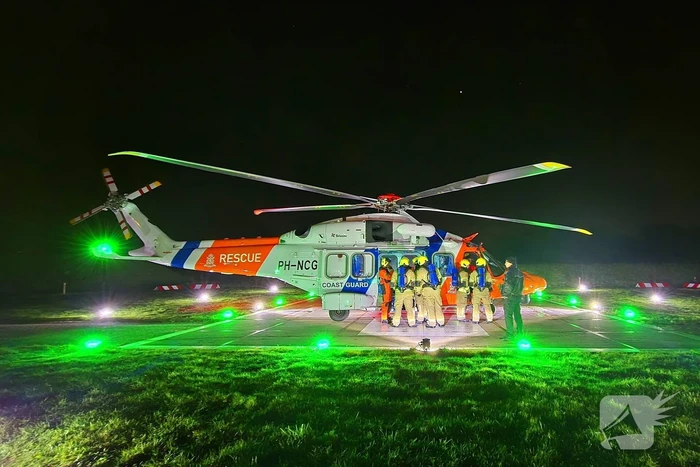 Kustwacht helikopter evacueerd patiënt van cruiseschip