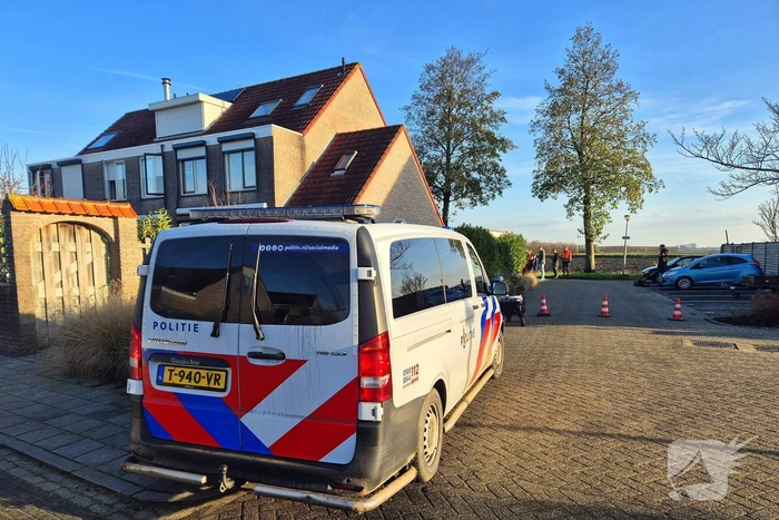 Brandweer graaft in tuin wegens gaslekkage