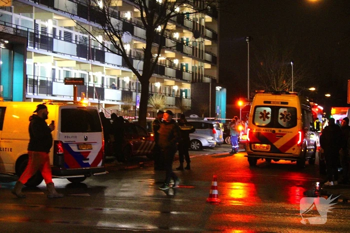 Uitslaande brand verwoest flatwoning