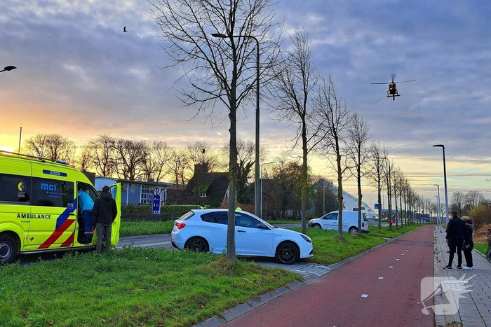 Voetganger zwaargewond bij aanrijding met personenauto