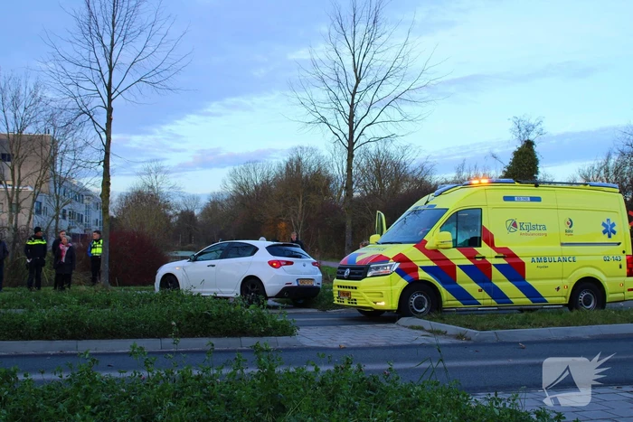 Voetganger zwaargewond bij aanrijding met personenauto