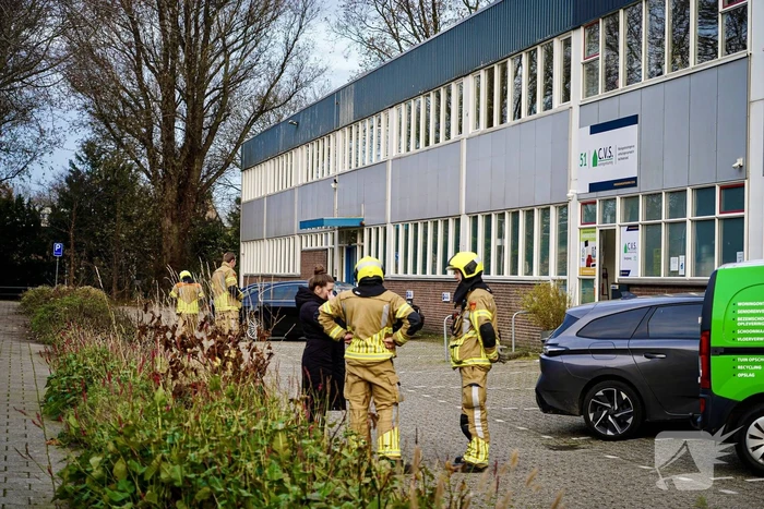 Brandweer doet onderzoek naar vreemde lucht