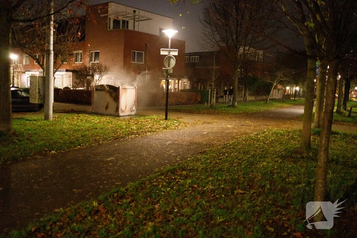 Rookontwikkeling door brand in papiercontainer