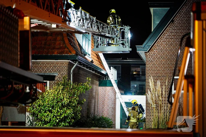 Brandweer druk met brand in woning