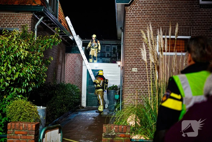 Brandweer druk met brand in woning
