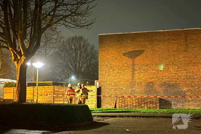 Voorgevel woning verwoest door explosie