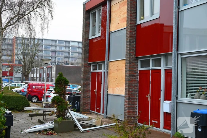 Woning dichtgetimmerd na nachtelijk explosie