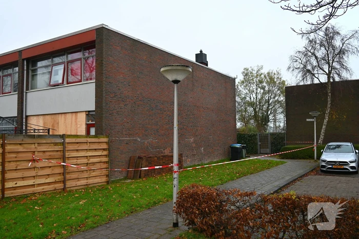 Woning dichtgetimmerd na nachtelijk explosie