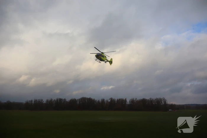 Traumahelikopter geland voor medische incident