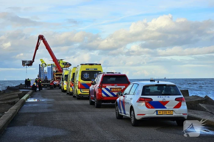 Veel hulpdiensten voor watersporter in de problemen