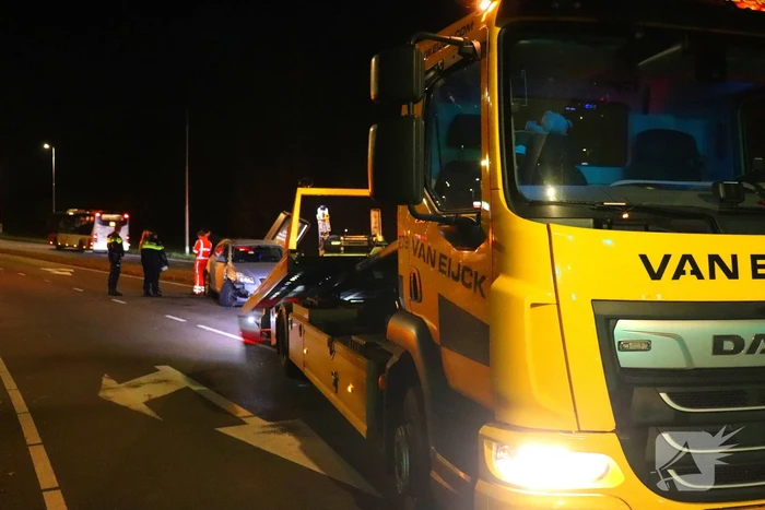 Auto belandt op zijkant, bestuurder aangehouden
