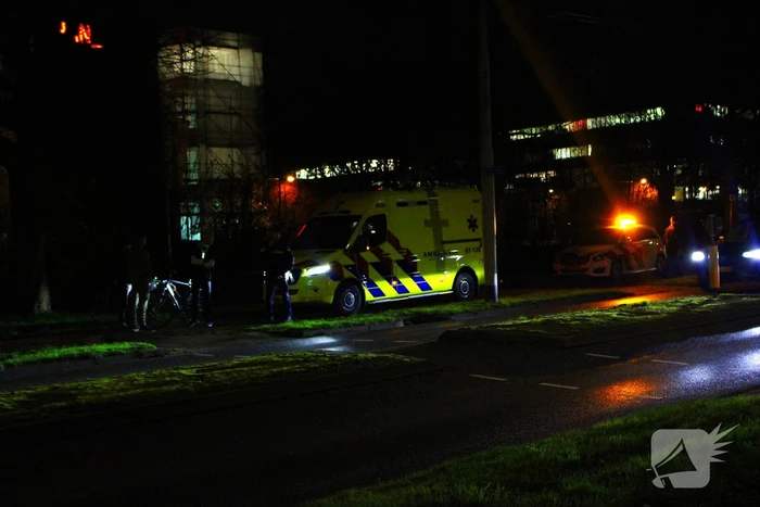 Fietser onderuit bij aanrijding met personenauto