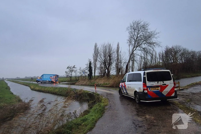 Boodschappenbezorger bijna te water