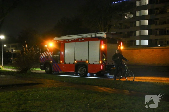Mistgenerator zet fietsenwinkel vol rook