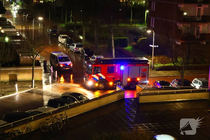 Brandweer ramt deur open vanwege afgaande melder